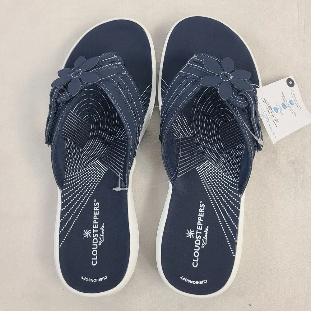 NEW Cloudsteppers By Clarks Women's Navy Blue Floral Flip Flop Sandals Size 8 - Picture 6 of 7